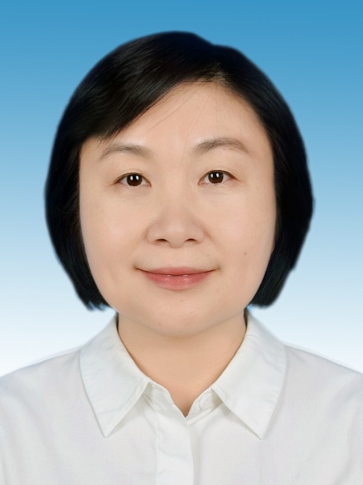 许颖颖 代县长